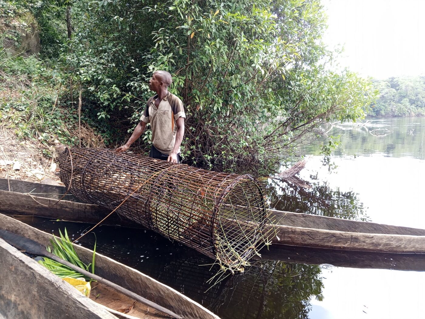 Les communautés riveraines du paysage Salonga optent pour une pêche durable et responsable
